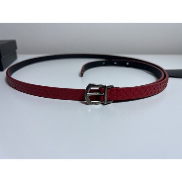 NWT! $445 YSL Saint Laurent Pitone Python Lacquer RED Cherry Skinny Belt 100 Cm - Picture 3 of 12
